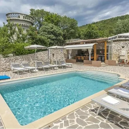 Beautiful Home In Koromacno-Brovinje *