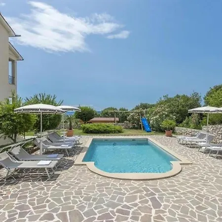 Casa vacanze Beautiful Home In Koromacno-Brovinje *